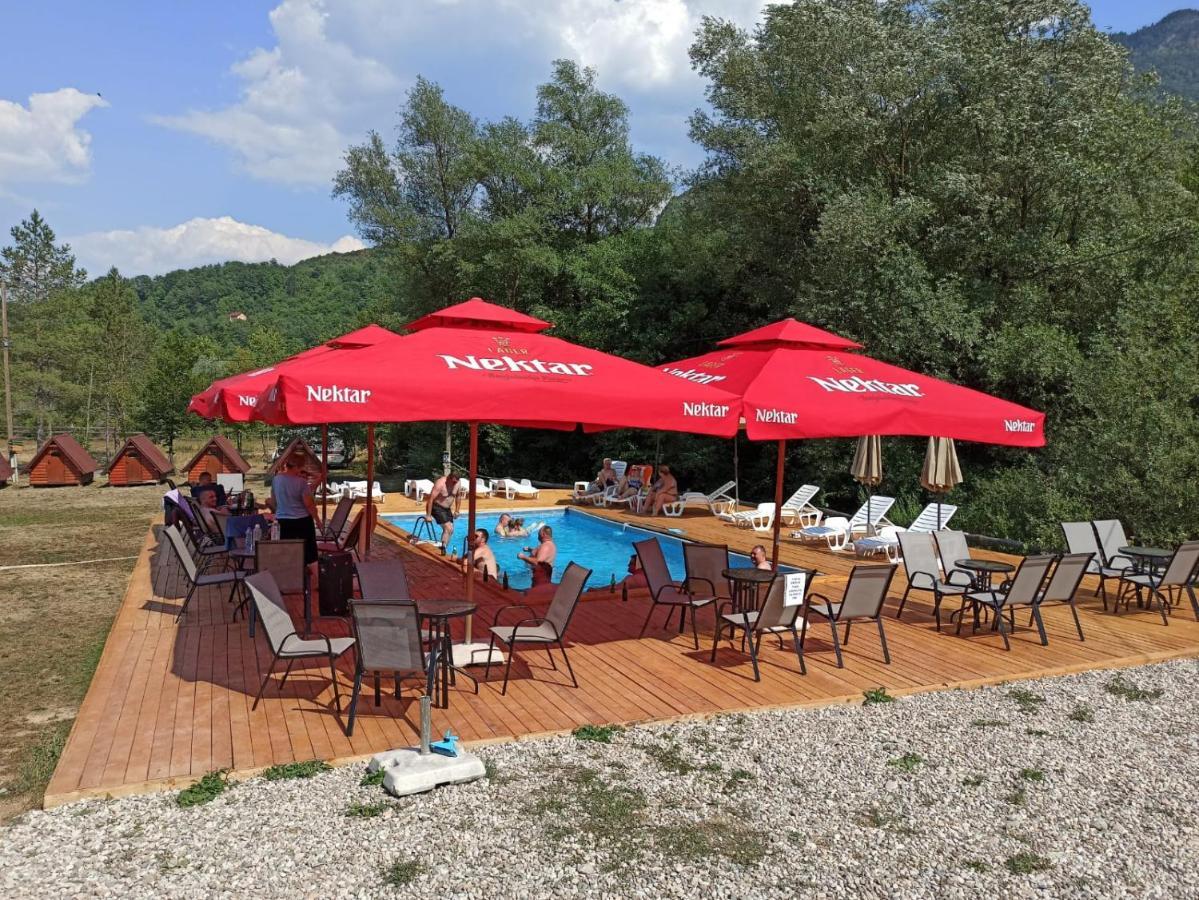 Camp Sutjeska Hotel Tjentiste Exterior photo