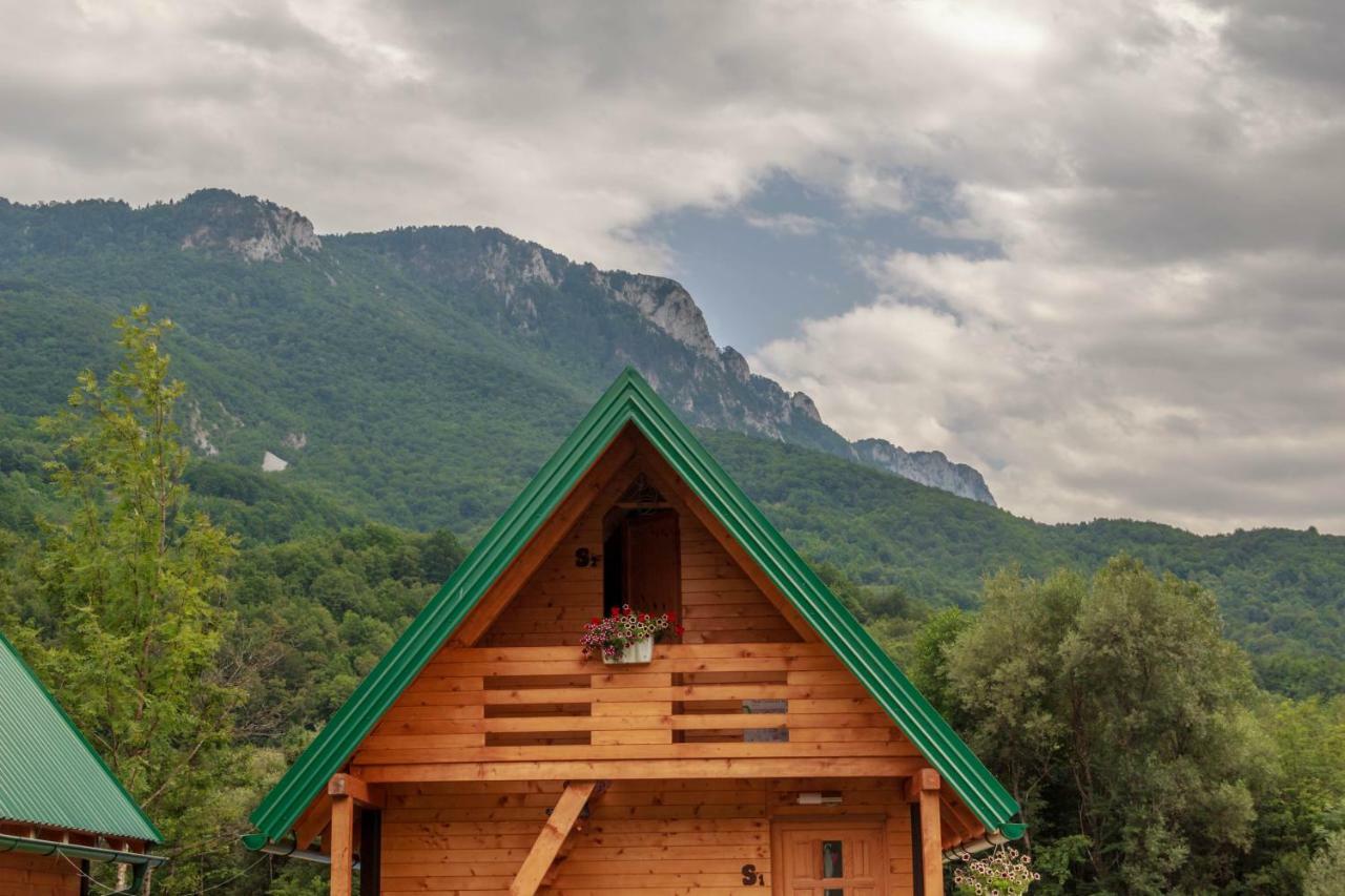 Camp Sutjeska Hotel Tjentiste Exterior photo